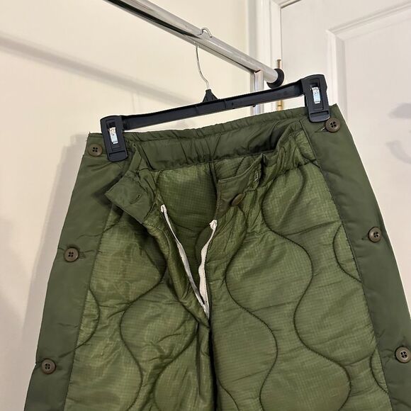 Vintage Green Puffer Capri Pants - Picture 3 of 5